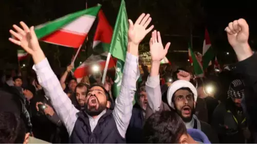 ИРАН ТҮҮХЭН ЭРГЭЛТИЙН ИРМЭГ ДЭЭР